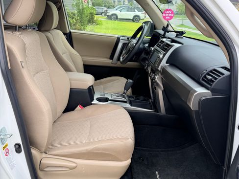 Used 2015 Toyota 4Runner SR5 RWD image 6
