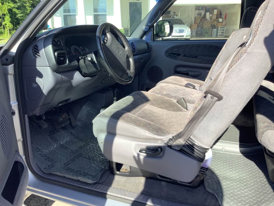 Used 2000 Dodge Ram 2500 Truck 4x4 Quad Cab image 6