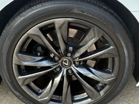 Used 2019 Lexus LS 500 F Sport w/ Accessory Package (Z1) image 14