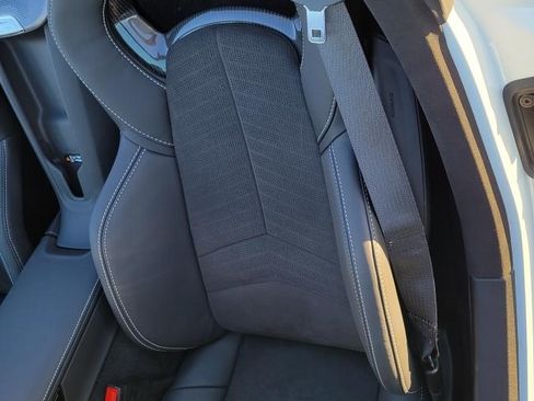 Used 2023 Chevrolet Corvette Stingray Premium Conv w/ Z51 Performance Package image 8