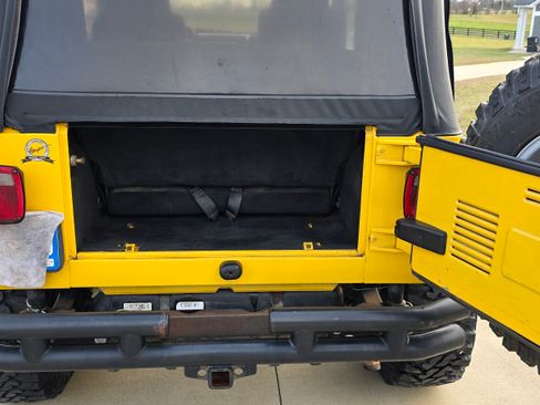 Used 2004 Jeep Wrangler X w/ Wheel Plus Group image 11