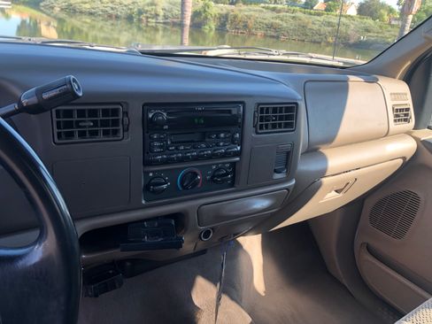 Used 2001 Ford F350 2WD Crew Cab Super Duty image 13