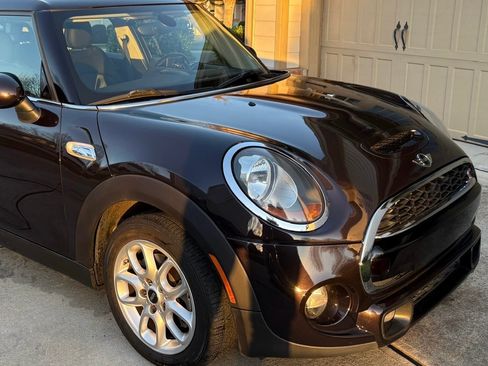 Used 2015 MINI Cooper S image 2