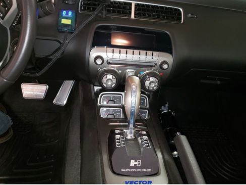 Used 2010 Chevrolet Camaro SS w/ LPO, Ground Effects Package image 32