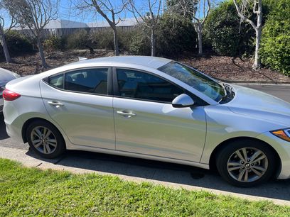 Used 2017 Hyundai Elantra SE