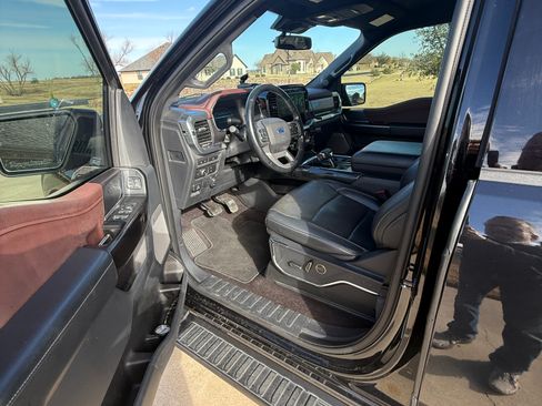 Used 2021 Ford F150 Lariat image 12