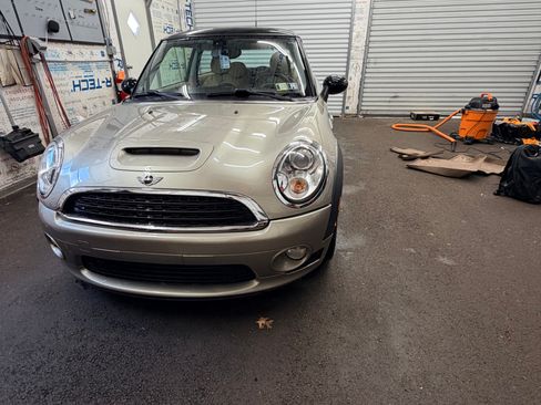 Used 2007 MINI Cooper S FWD image 2