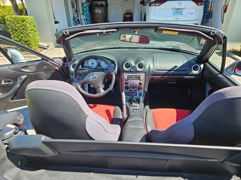 Used 2004 MAZDA MX-5 Miata MAZDASPEED image 12