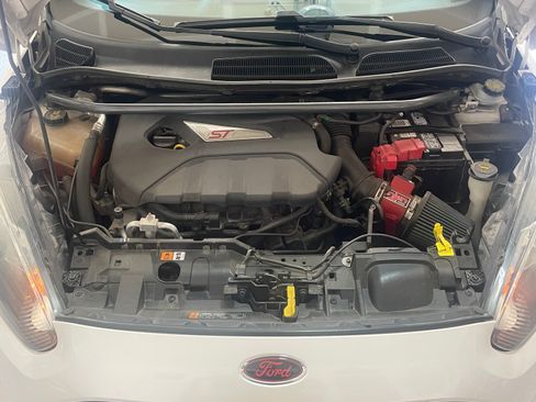 Used 2016 Ford Fiesta ST FWD image 6