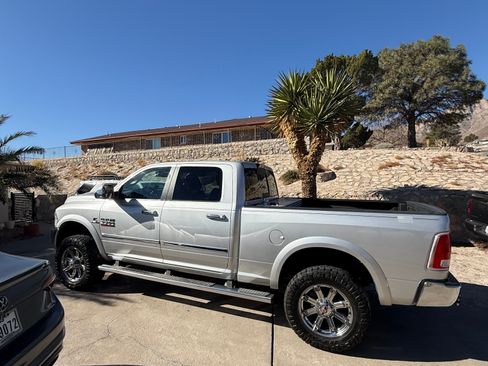 Used 2014 RAM 3500 Laramie Longhorn image 9