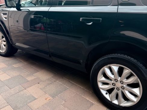 Used 2015 Land Rover LR2 HSE LUX image 4