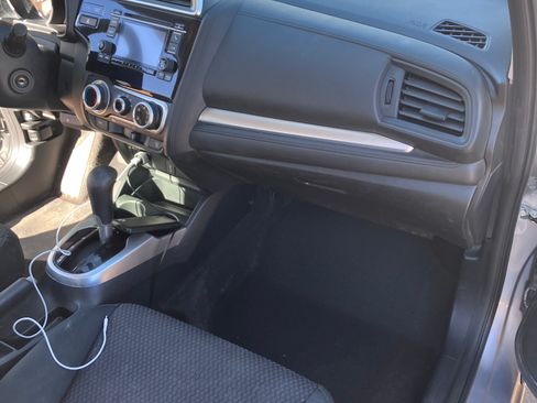 Used 2019 Honda Fit LX image 16