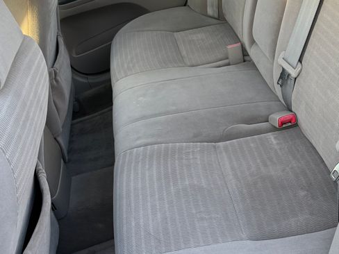 Used 2005 Toyota Camry LE image 9