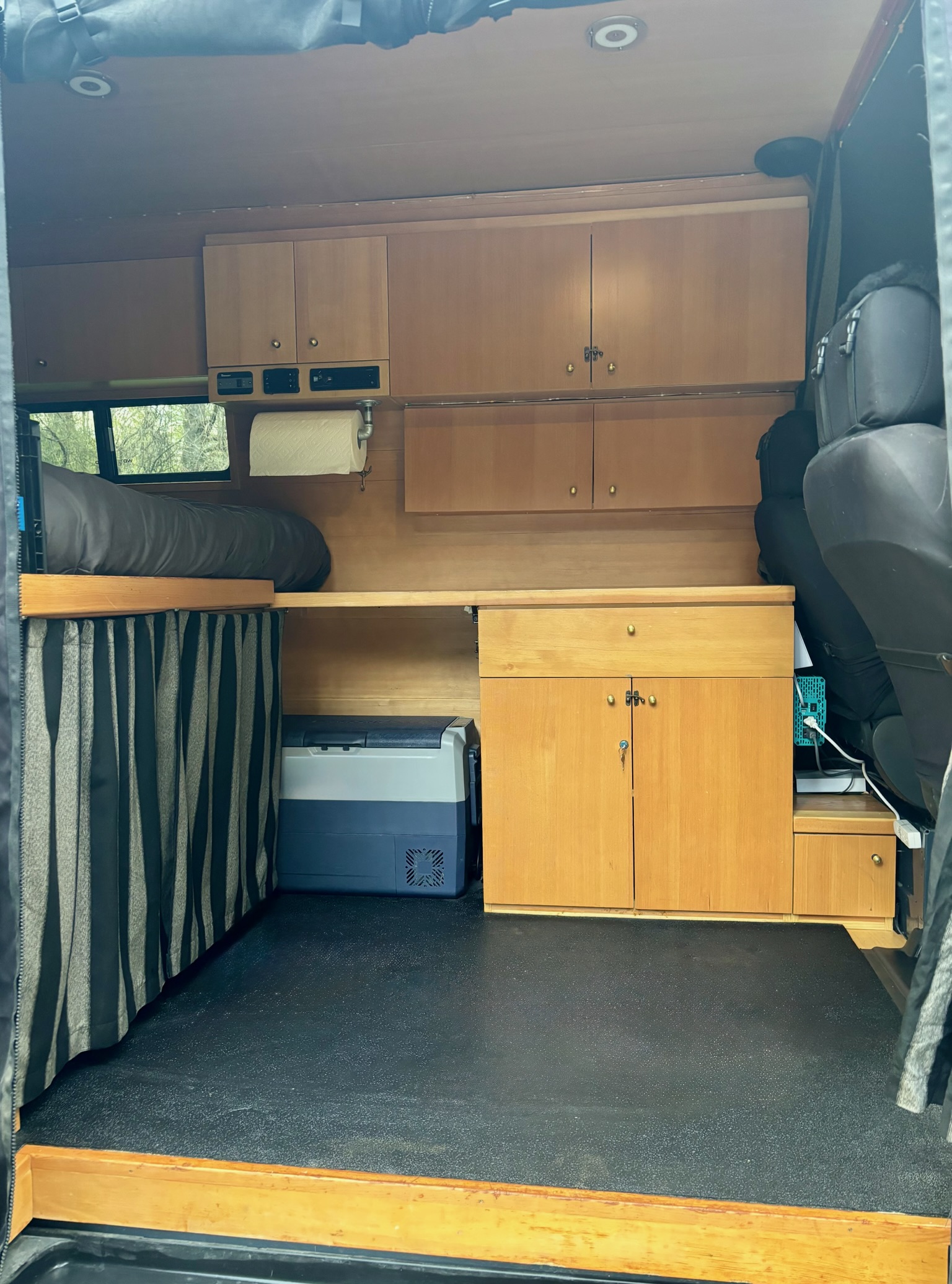 Used 2019 Mercedes-Benz Sprinter 144 image 11
