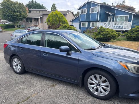Used 2015 Subaru Legacy 2.5i Premium w/ Popular Package #2 AWD/4WD image 9