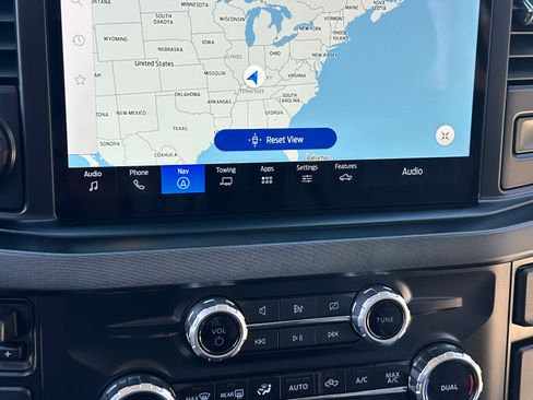 Used 2024 Ford F350 Limited image 14