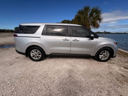 Used 2023 Kia Carnival LX