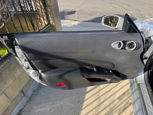 Used 2006 Nissan 350Z Enthusiast w/ (S02) Side Air Bags Pkg image 21