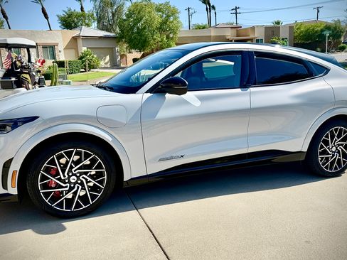 Used 2022 Ford Mustang Mach-E GT w/ GT Performance Edition AWD/4WD image 2
