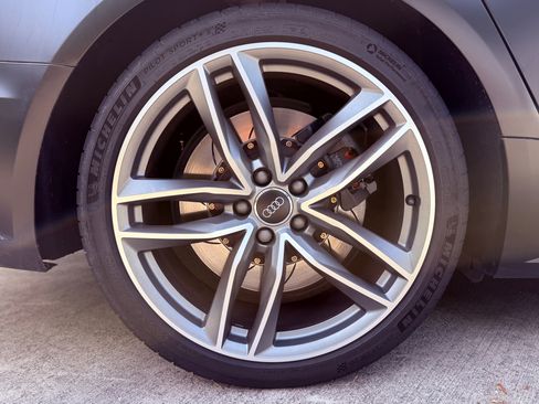 Used 2018 Audi S6 Premium Plus w/ Driver Assistance Package image 6