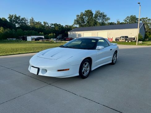 Used 1995 Pontiac Firebird Trans Am RWD image 27