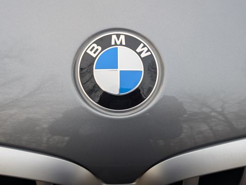 Used 2025 BMW X6 xDrive40i w/ Premium Package image 19