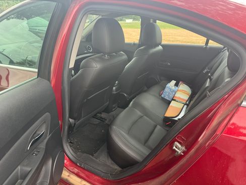 Used 2013 Chevrolet Cruze LT w/ RS Package image 4