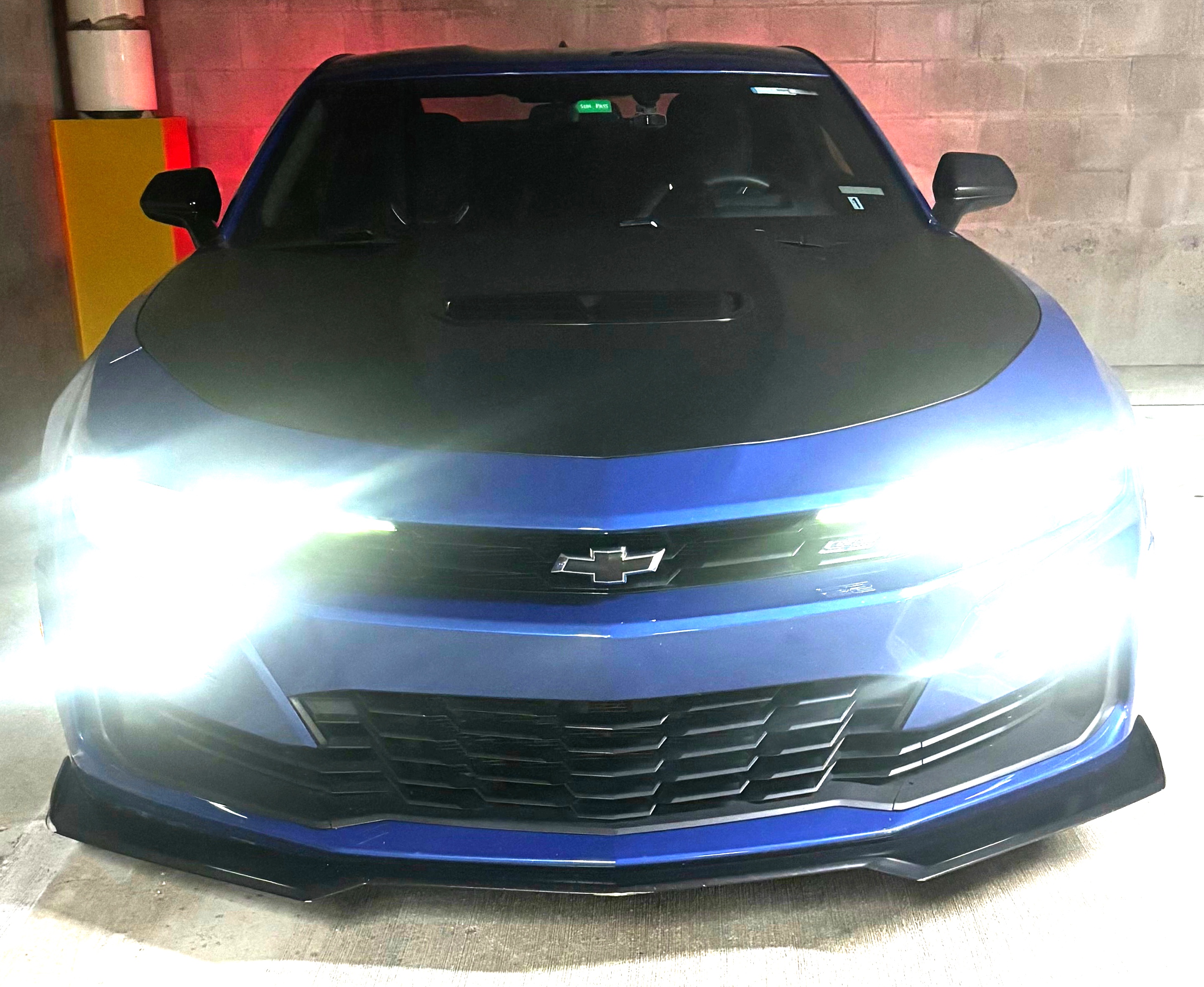 Used 2020 Chevrolet Camaro SS RWD image 2