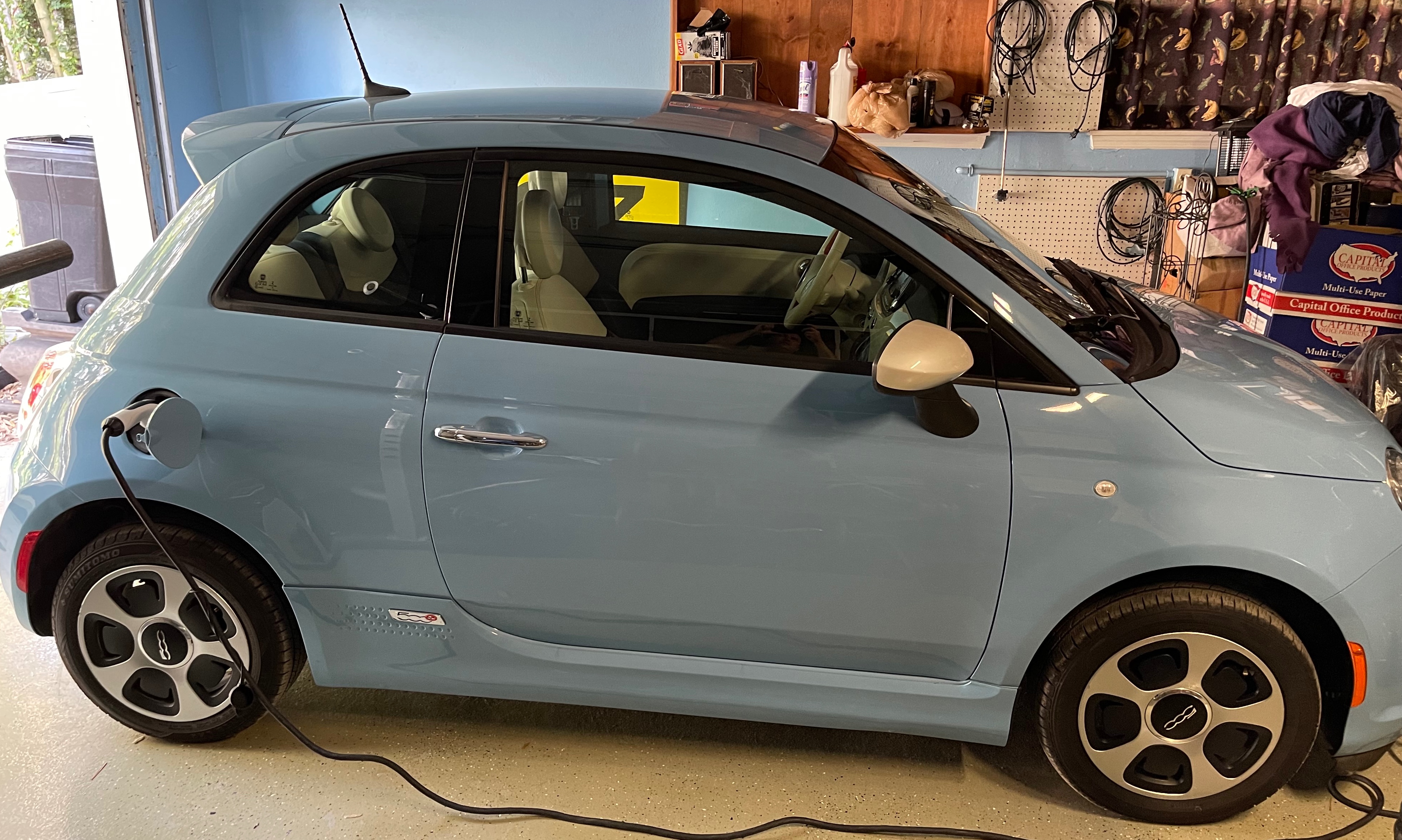 Used 2016 FIAT 500 e FWD image 4