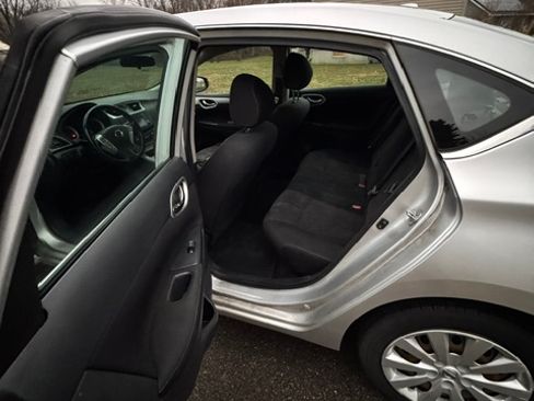 Used 2015 Nissan Sentra SV image 14