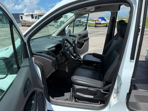 Used 2019 Ford Transit Connect XL FWD image 12