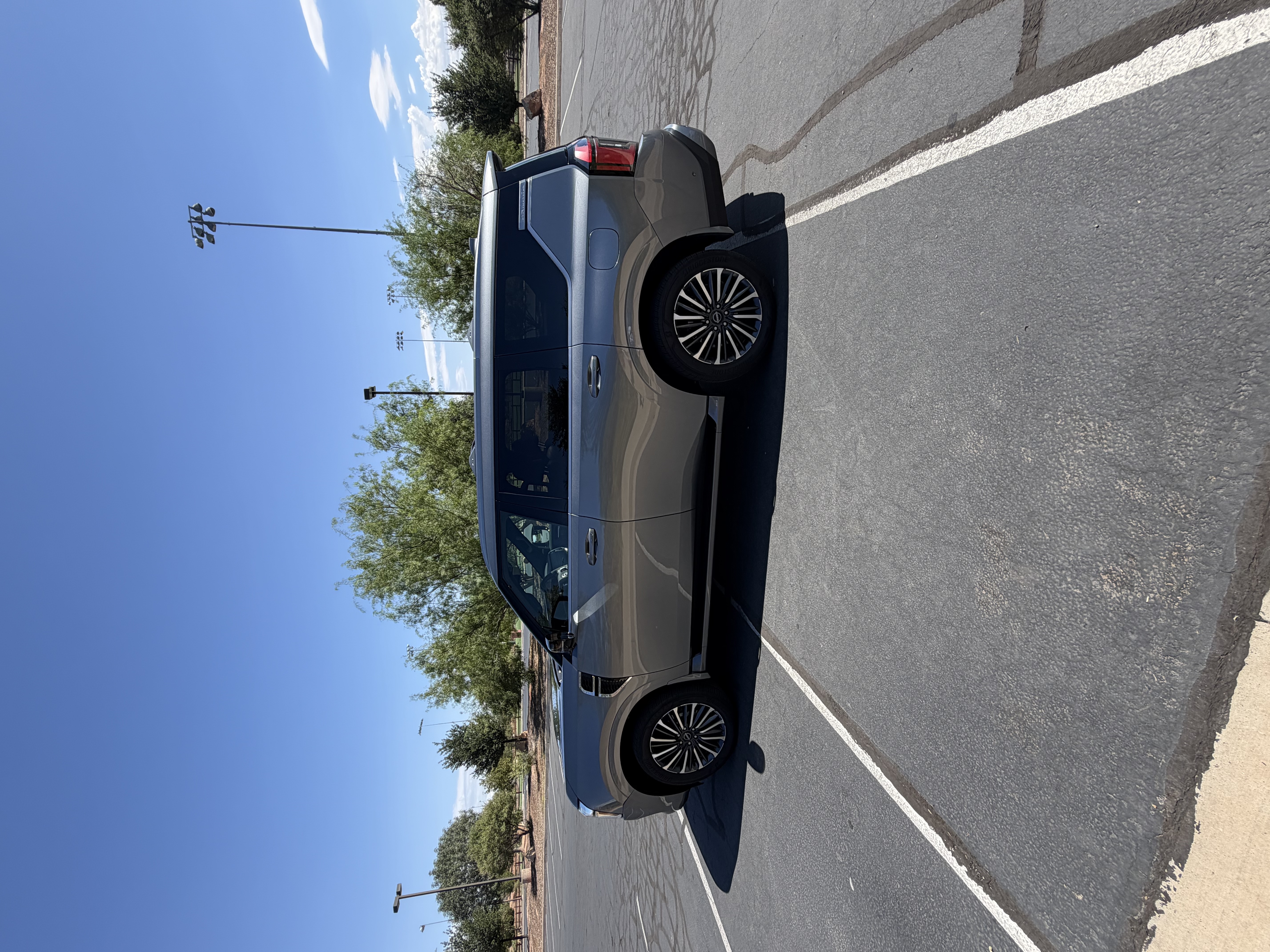 Used 2026 Nissan Armada Platinum Reserve AWD/4WD image 4