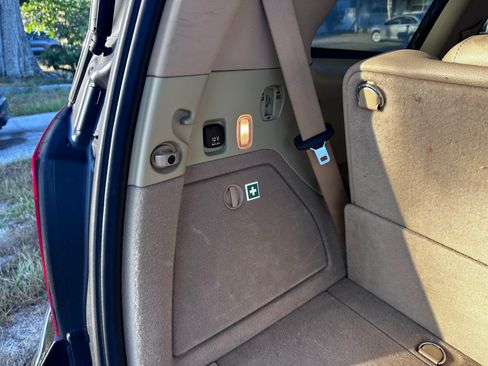 Used 2011 Mercedes-Benz GL 450 4MATIC image 10