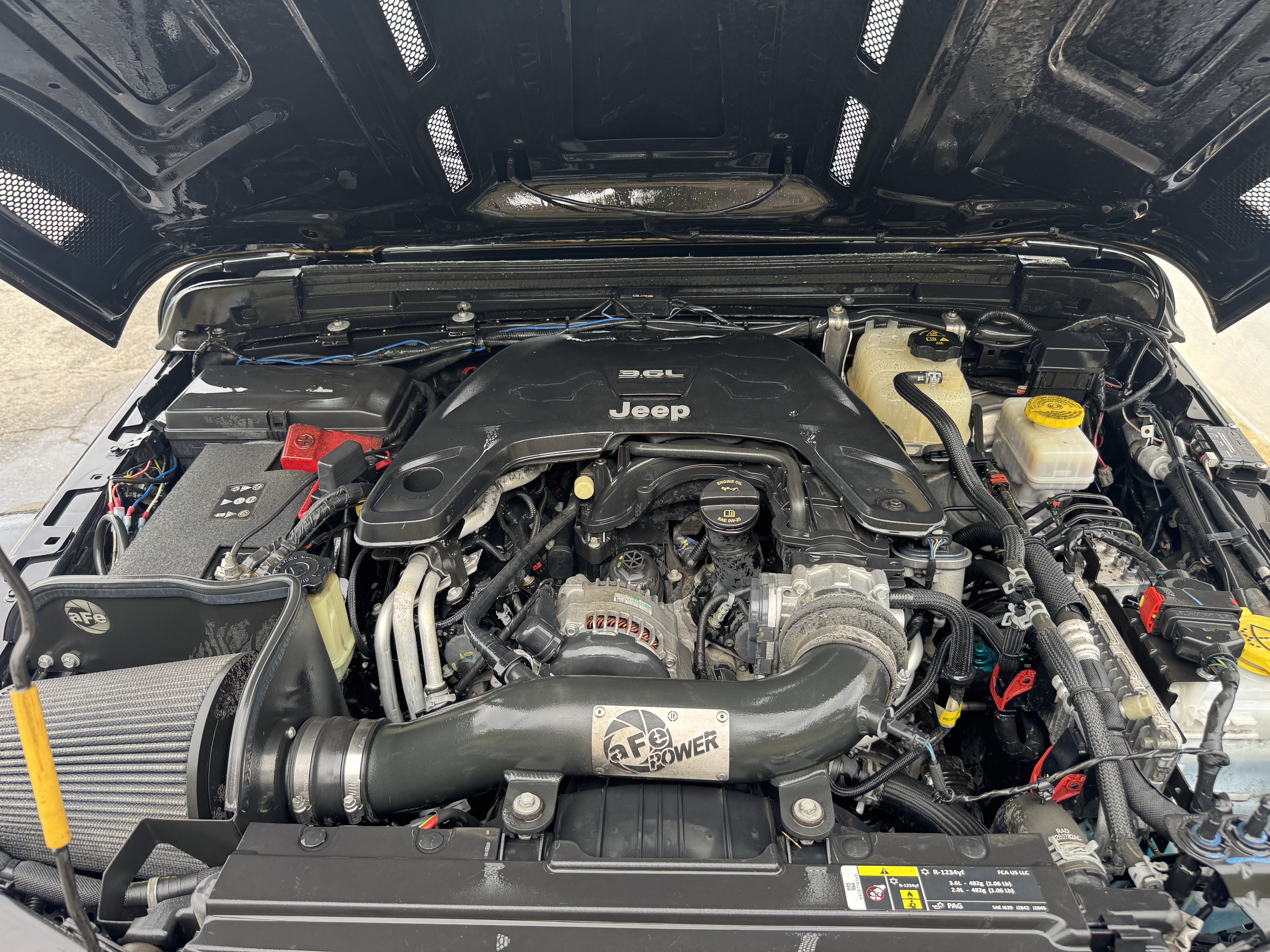 Used 2018 Jeep Wrangler Unlimited Sport S AWD/4WD image 10