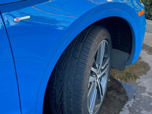 Used 2020 Audi Q5 e Premium Plus w/ Premium Plus Package image 16