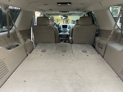 Used 2015 Chevrolet Suburban LTZ image 19