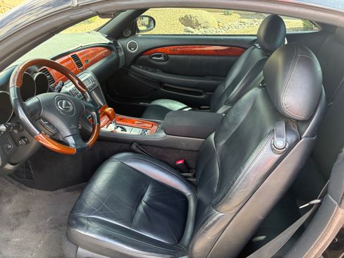 Used 2006 Lexus SC 430 Convertible RWD image 5