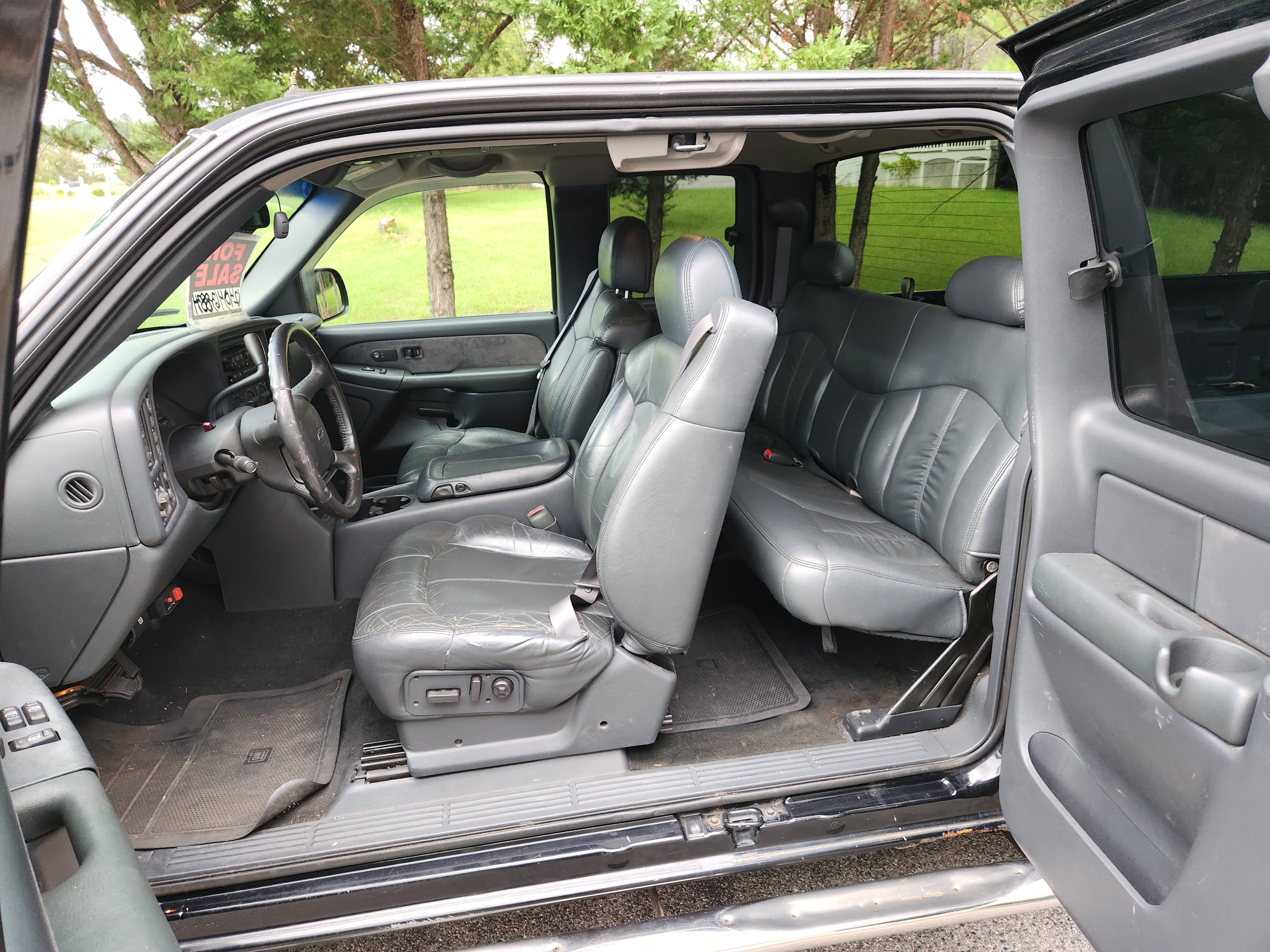 Used 2001 Chevrolet Silverado 2500 LT AWD/4WD image 10