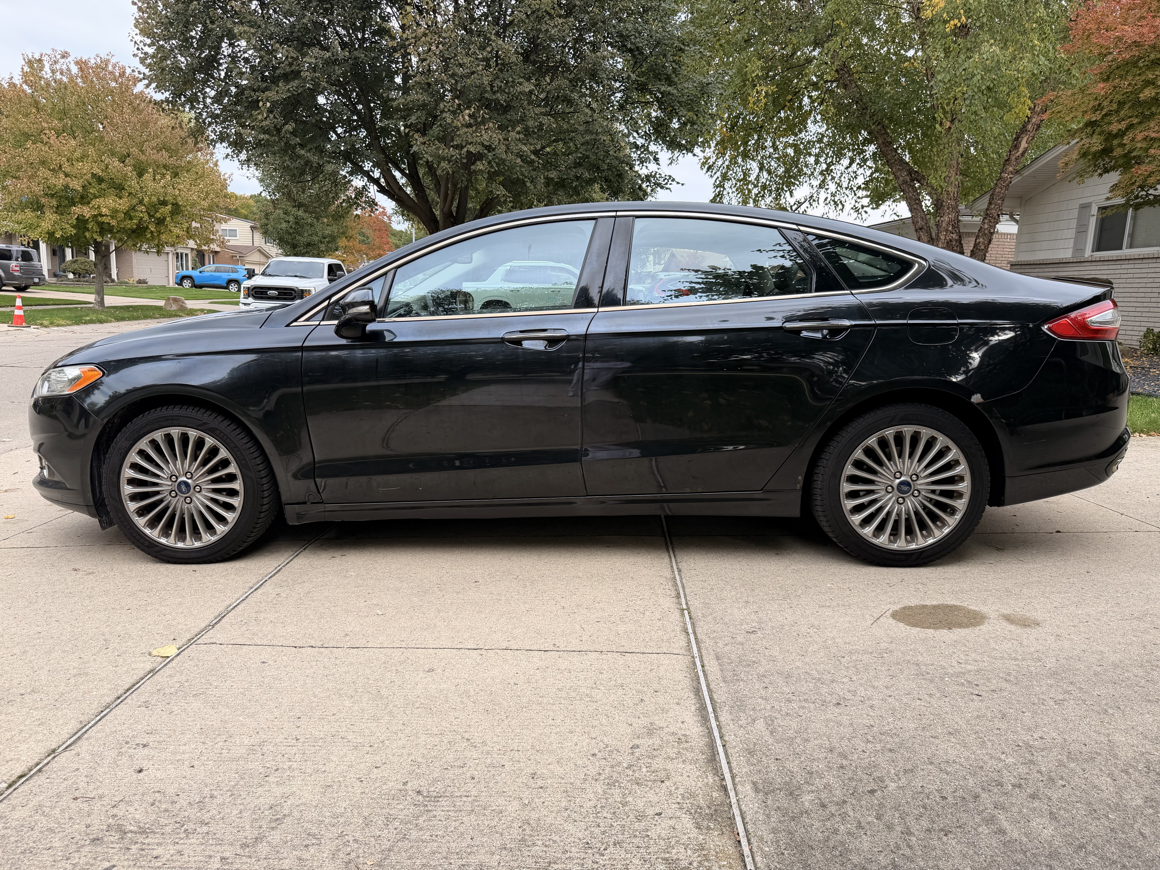 Used 2015 Ford Fusion Titanium AWD/4WD image 5