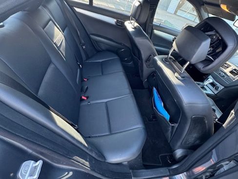 Used 2011 Mercedes-Benz C 300 Sedan image 21