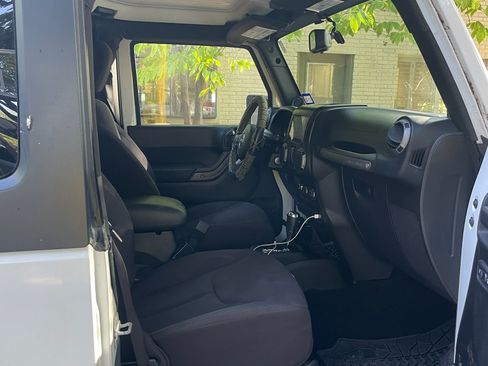 Used 2013 Jeep Wrangler Sport AWD/4WD image 6