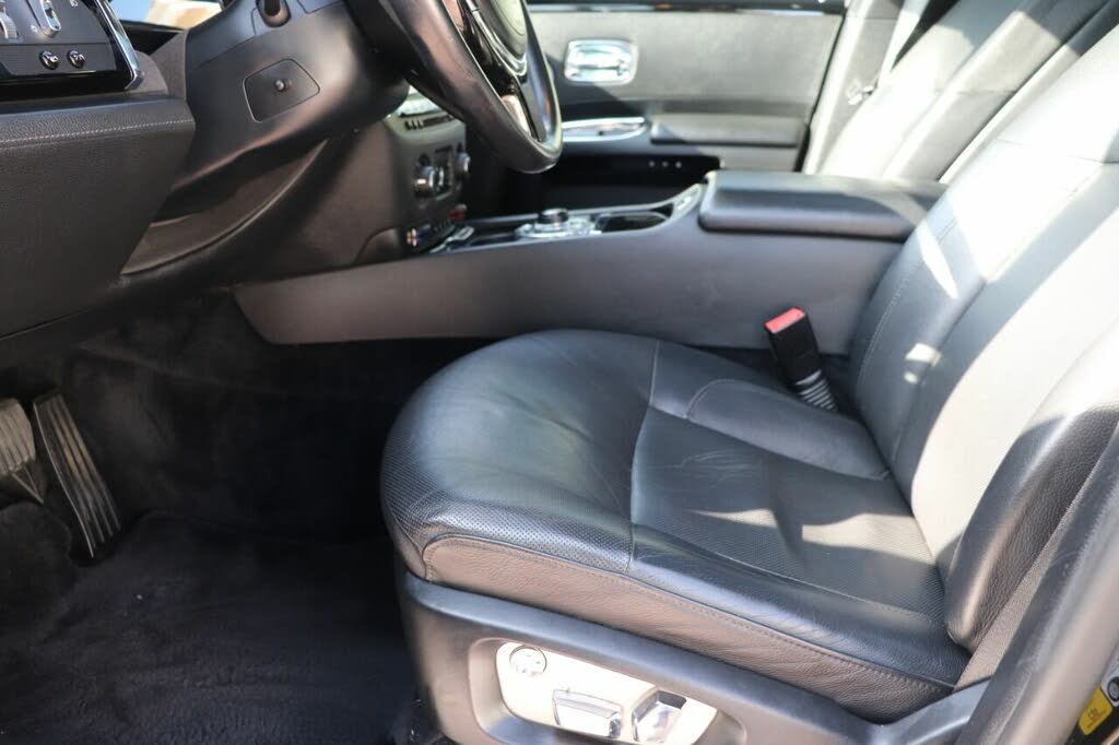 Used 2011 Rolls-Royce Ghost RWD image 15