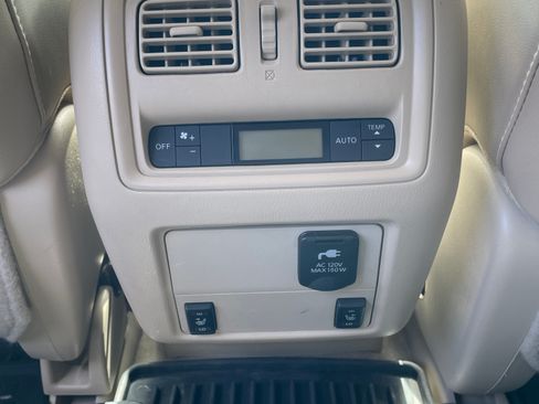 Used 2015 Nissan Pathfinder SL w/ Cargo Package image 14