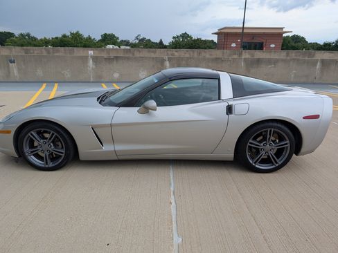 Used 2008 Chevrolet Corvette Coupe w/ Preferred Equipment Group image 10