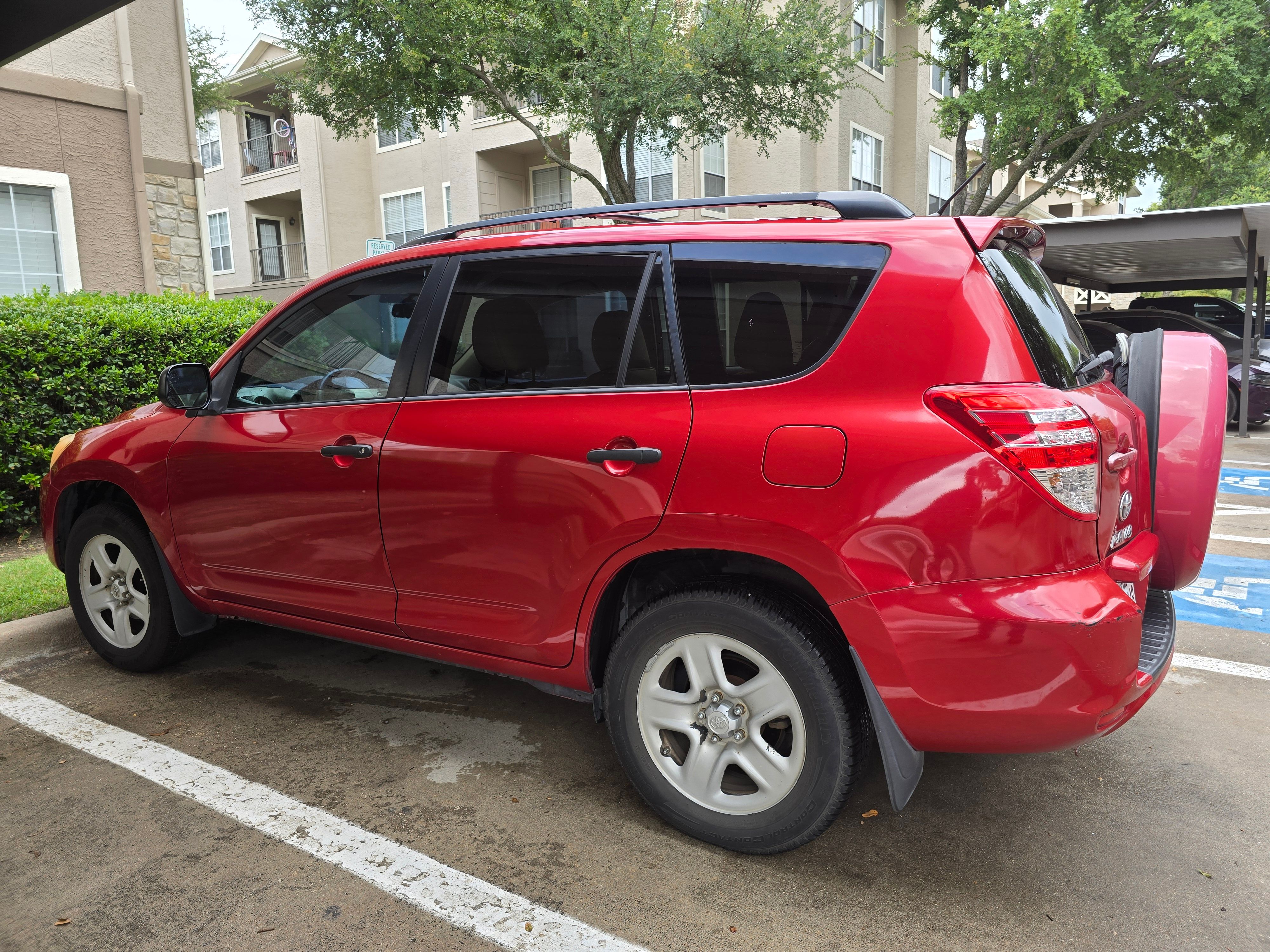 Used 2012 Toyota RAV4 FWD w/ Value Pkg image 9