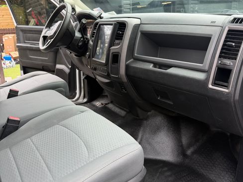Used 2014 RAM 3500 Tradesman w/ Chrome Appearance Group AWD/4WD image 9