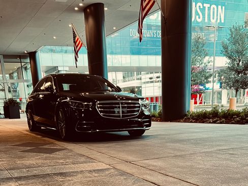 Used 2021 Mercedes-Benz S 580 4MATIC Sedan image 4