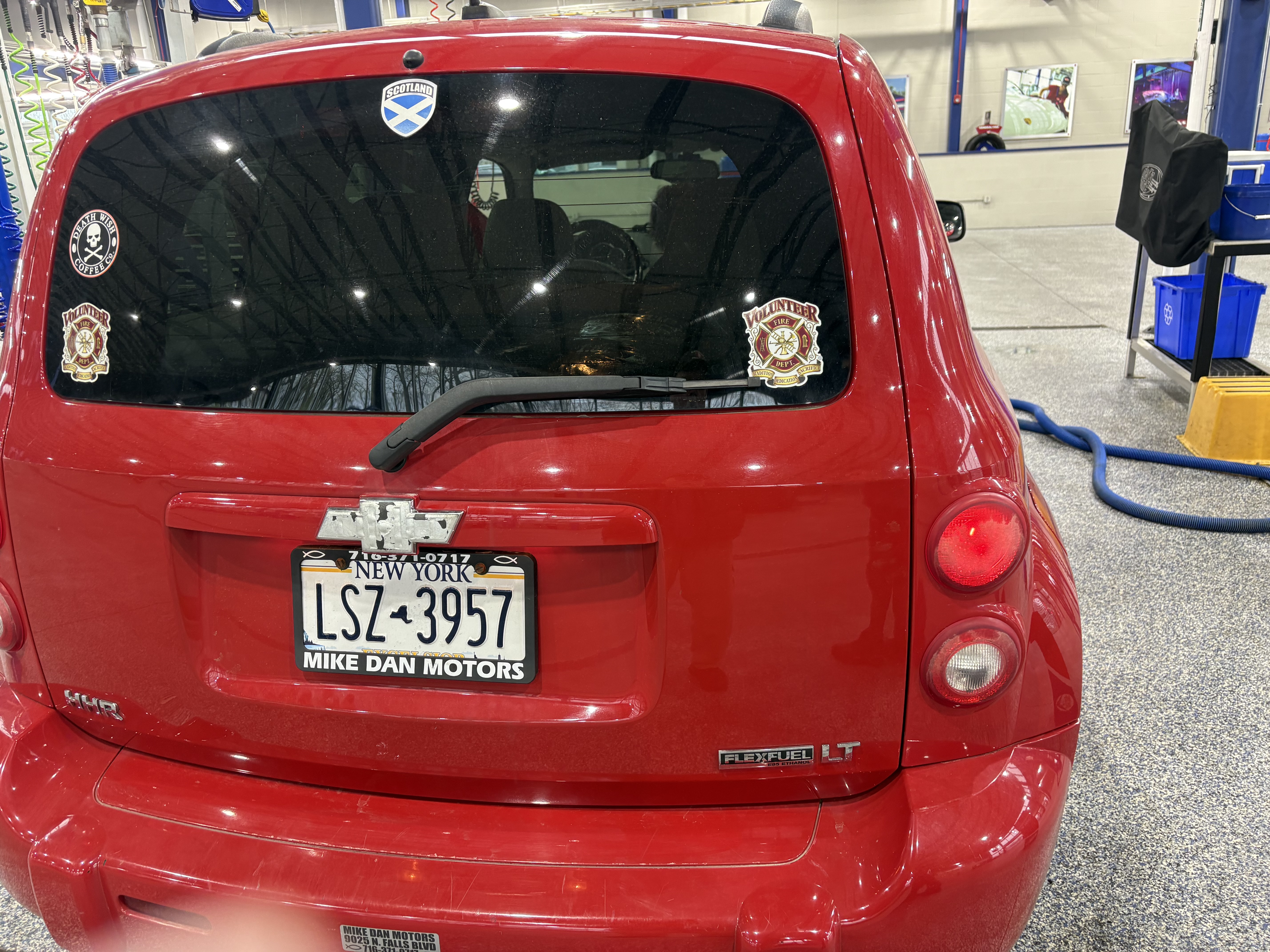 Used 2011 Chevrolet HHR LT FWD image 12