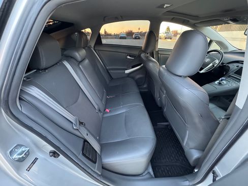 Used 2010 Toyota Prius Four image 2