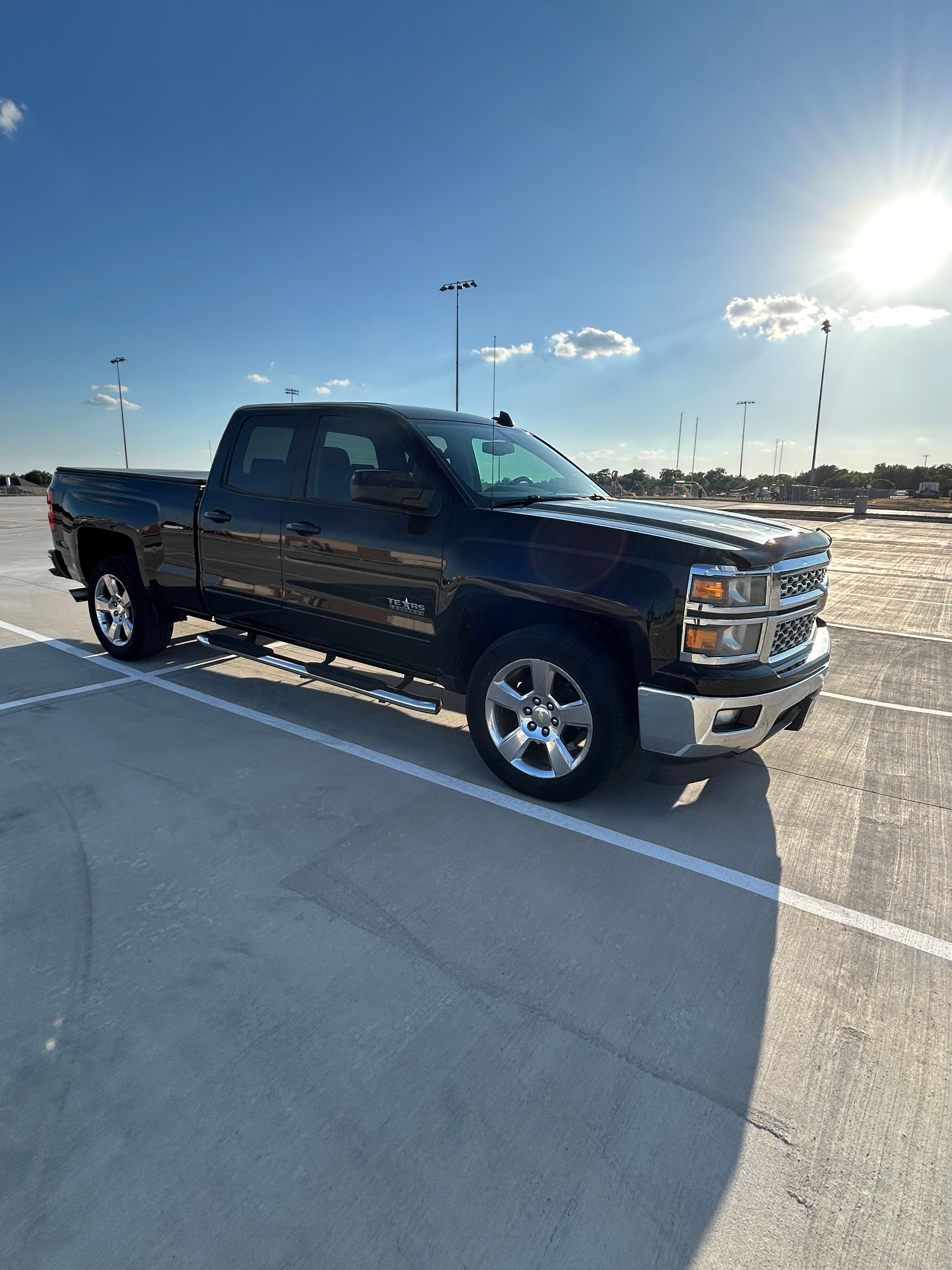 Used 2015 Chevrolet Silverado 1500 LT w/ Texas Edition, 1LT Trim RWD image 8